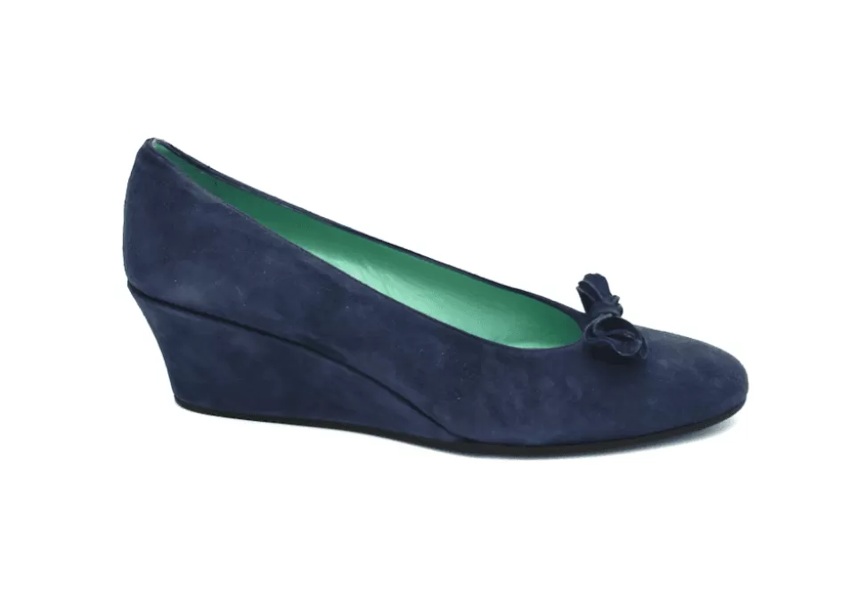 Women Amalfi by Rangoni Narrow-Dalila Bow Aa Narrow Fitting Court Shoe