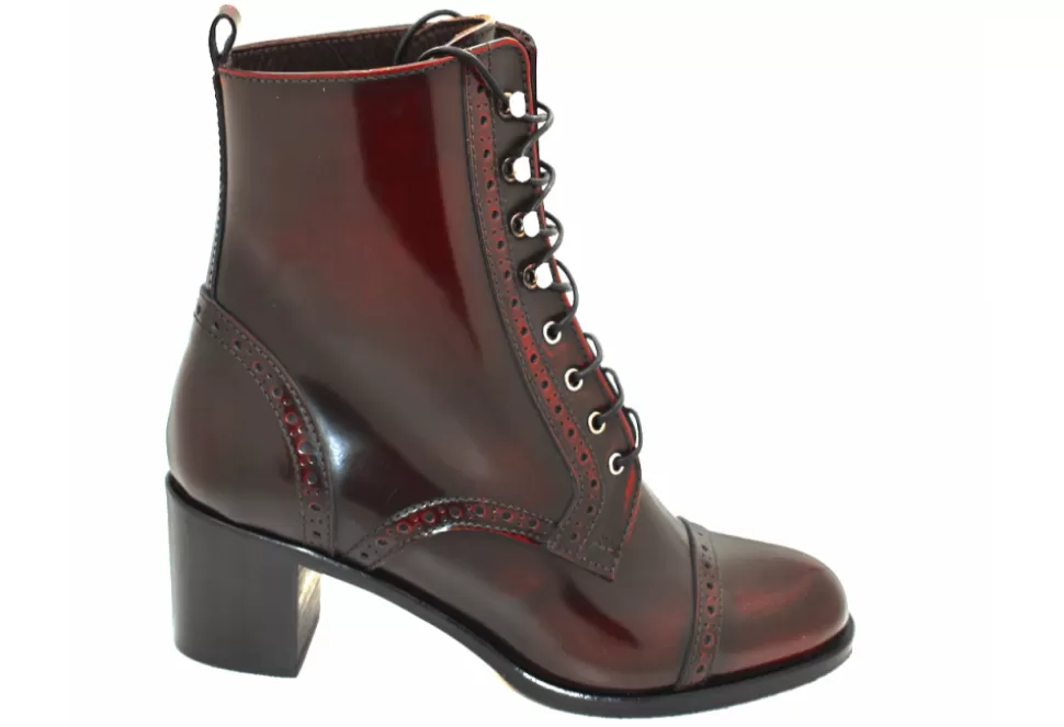 Women * Boots-Helmsley