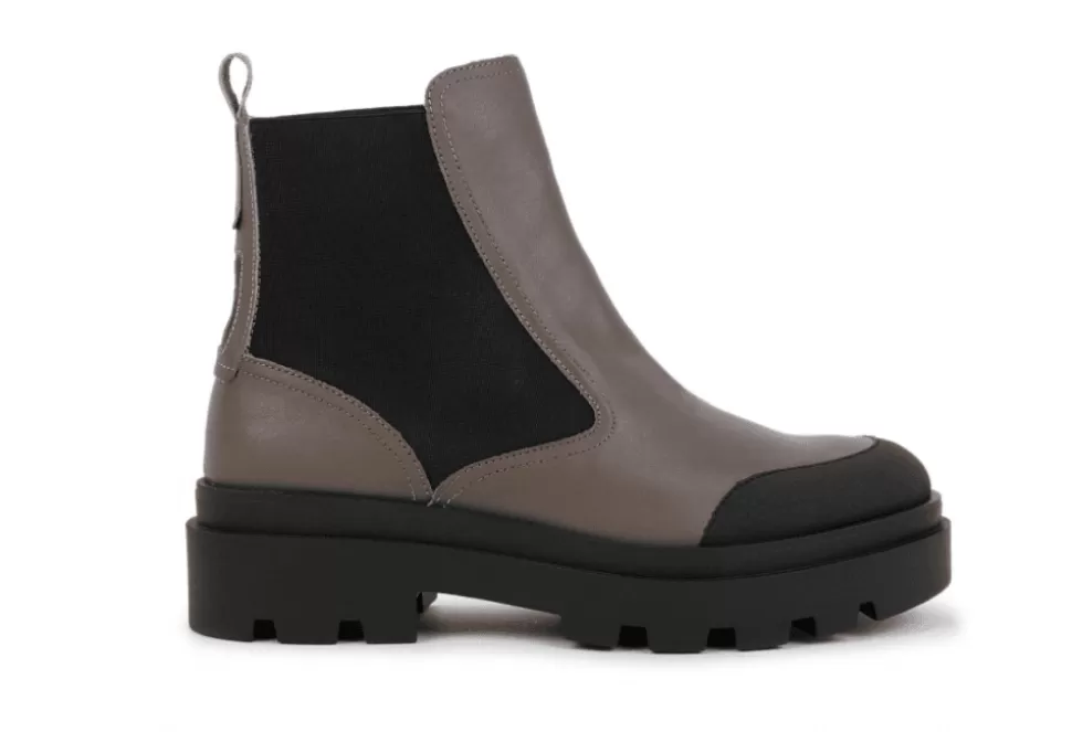 Women Fly Boots-Jeba Chelsea Boots